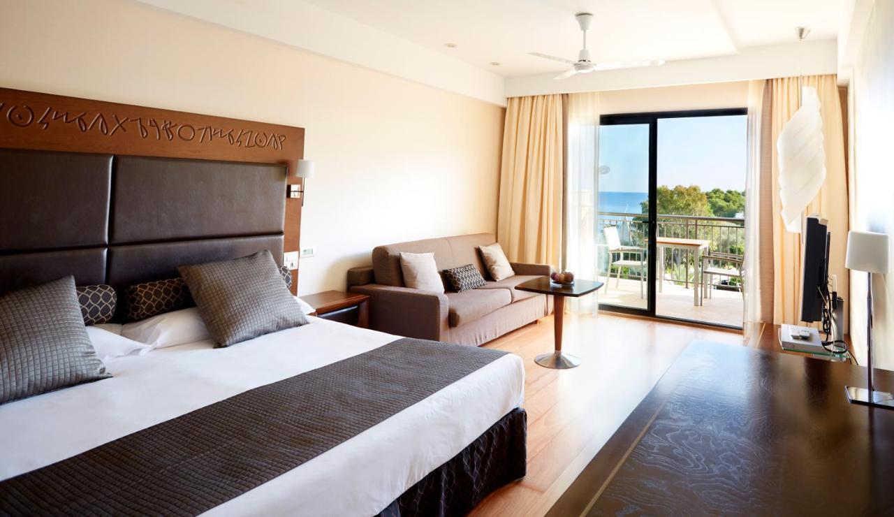 Insotel Fenicia Prestige Suites & Spa Santa Eulária des Riu Exterior foto